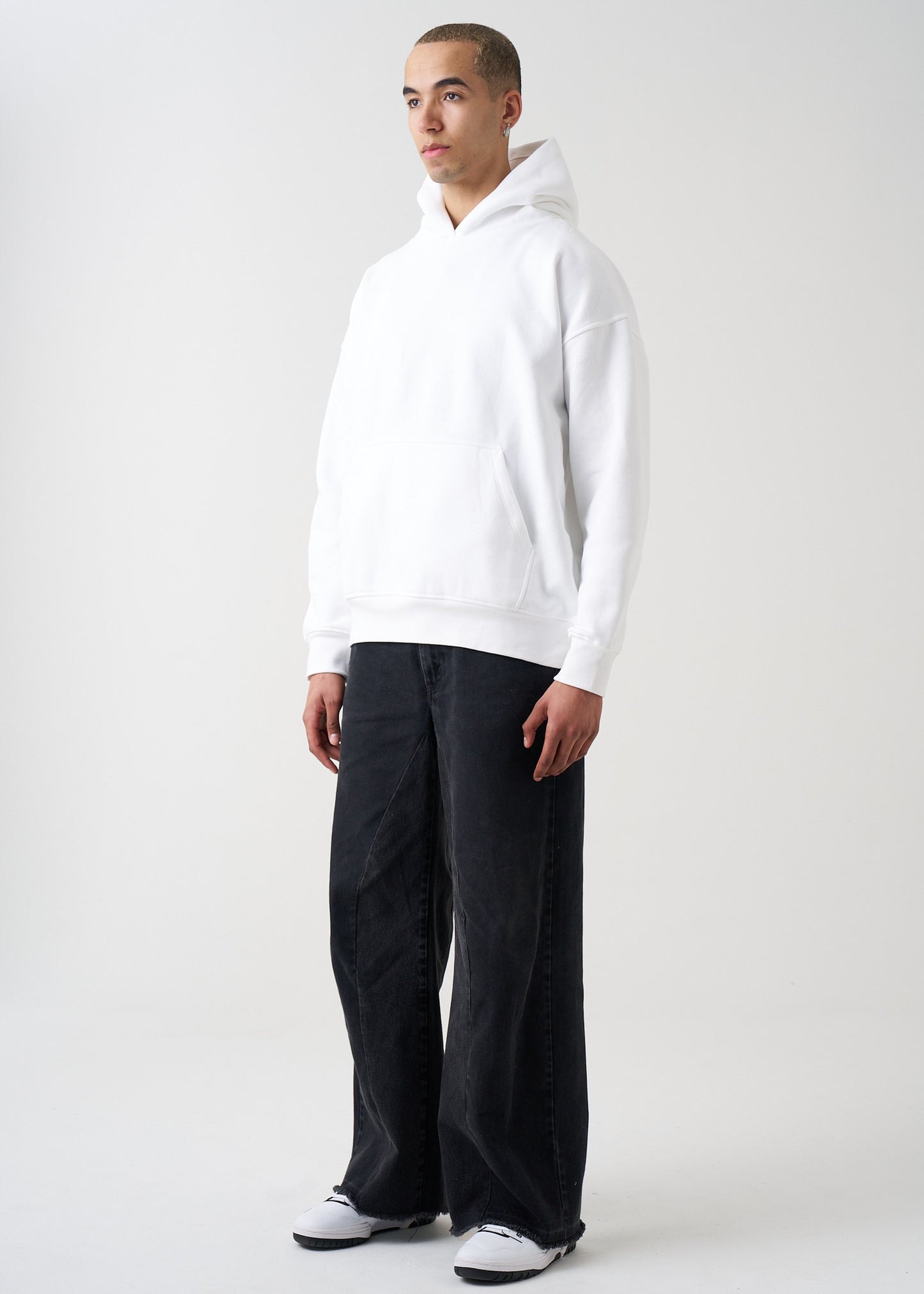 14 OZ Oversized Heavy Blend Fleece Sweatshirt