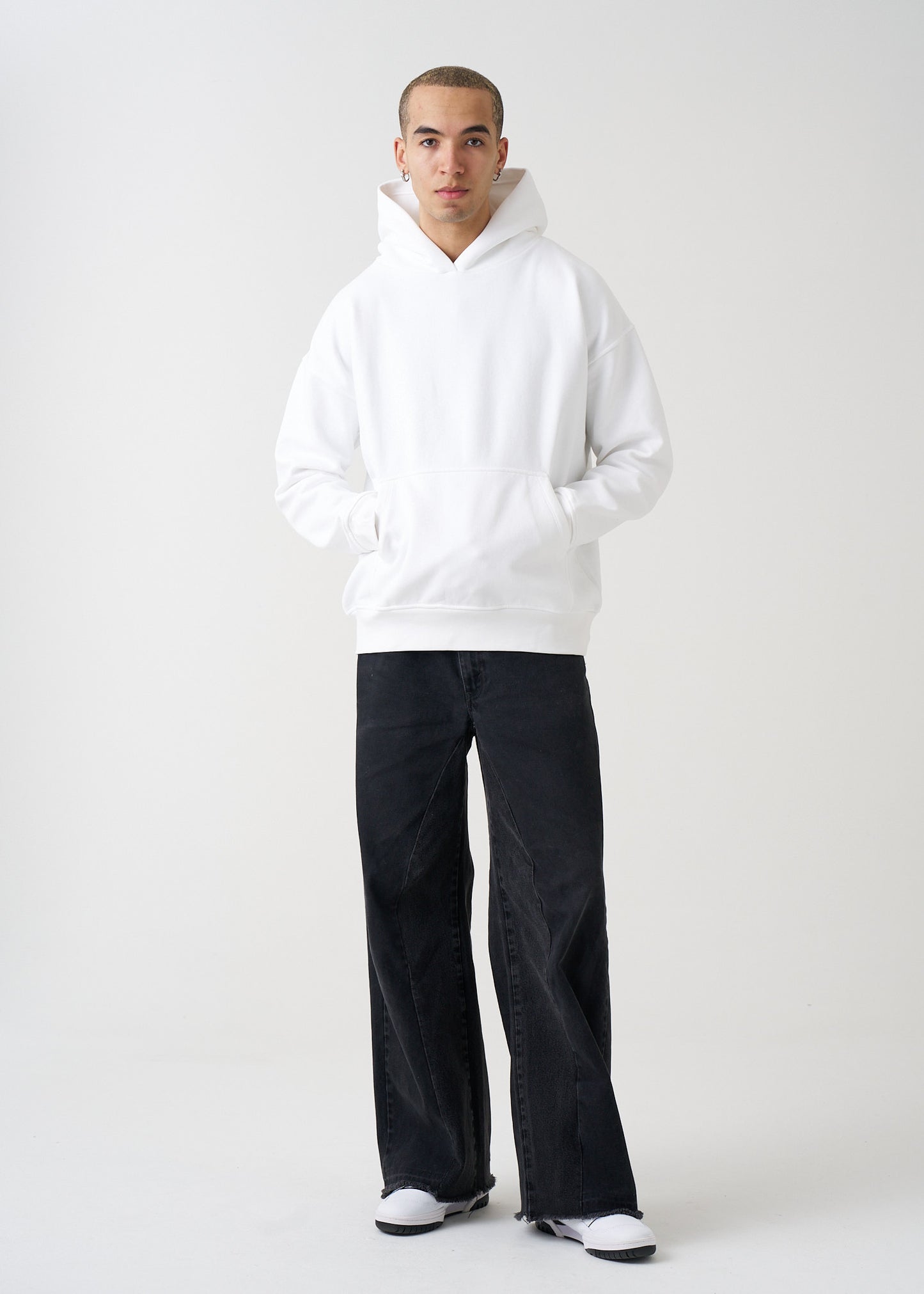 14 OZ Oversized Heavy Blend Fleece Sweatshirt