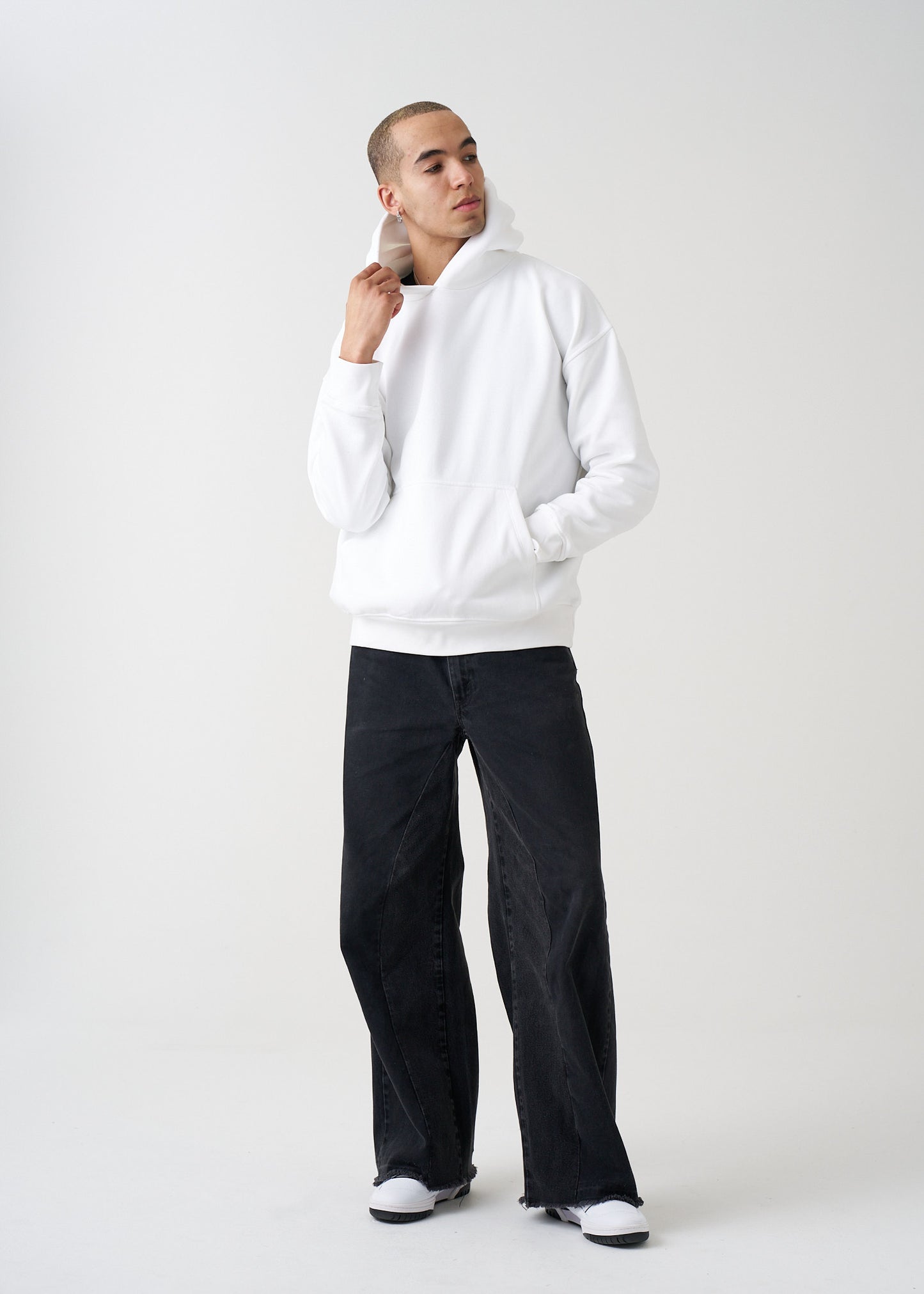 14 OZ Oversized Heavy Blend Fleece Sweatshirt