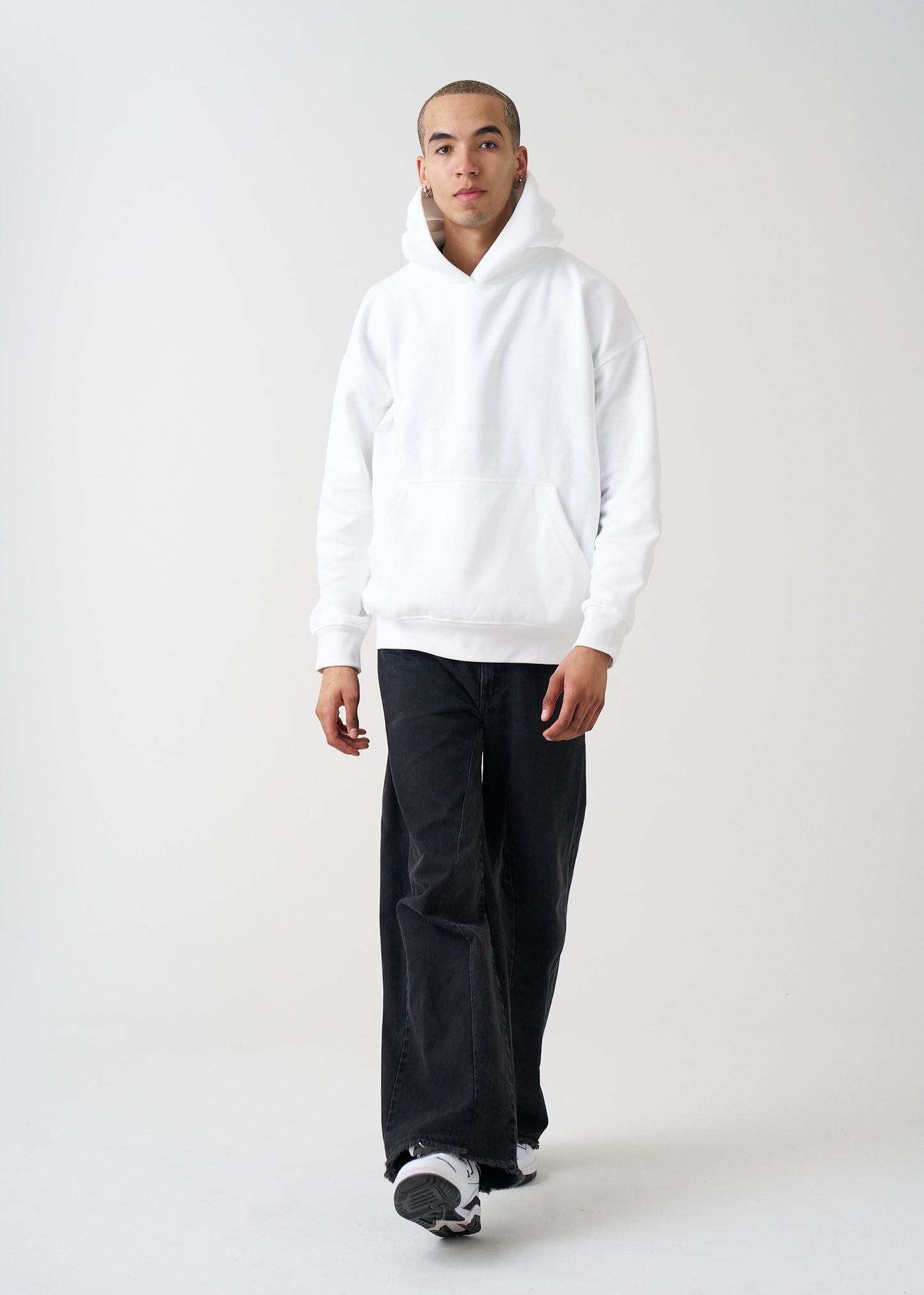 14 OZ Oversized Heavy Blend Fleece Sweatshirt