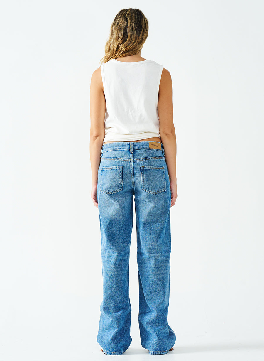 550 GSM LOW-RISE INDIGO JEANS