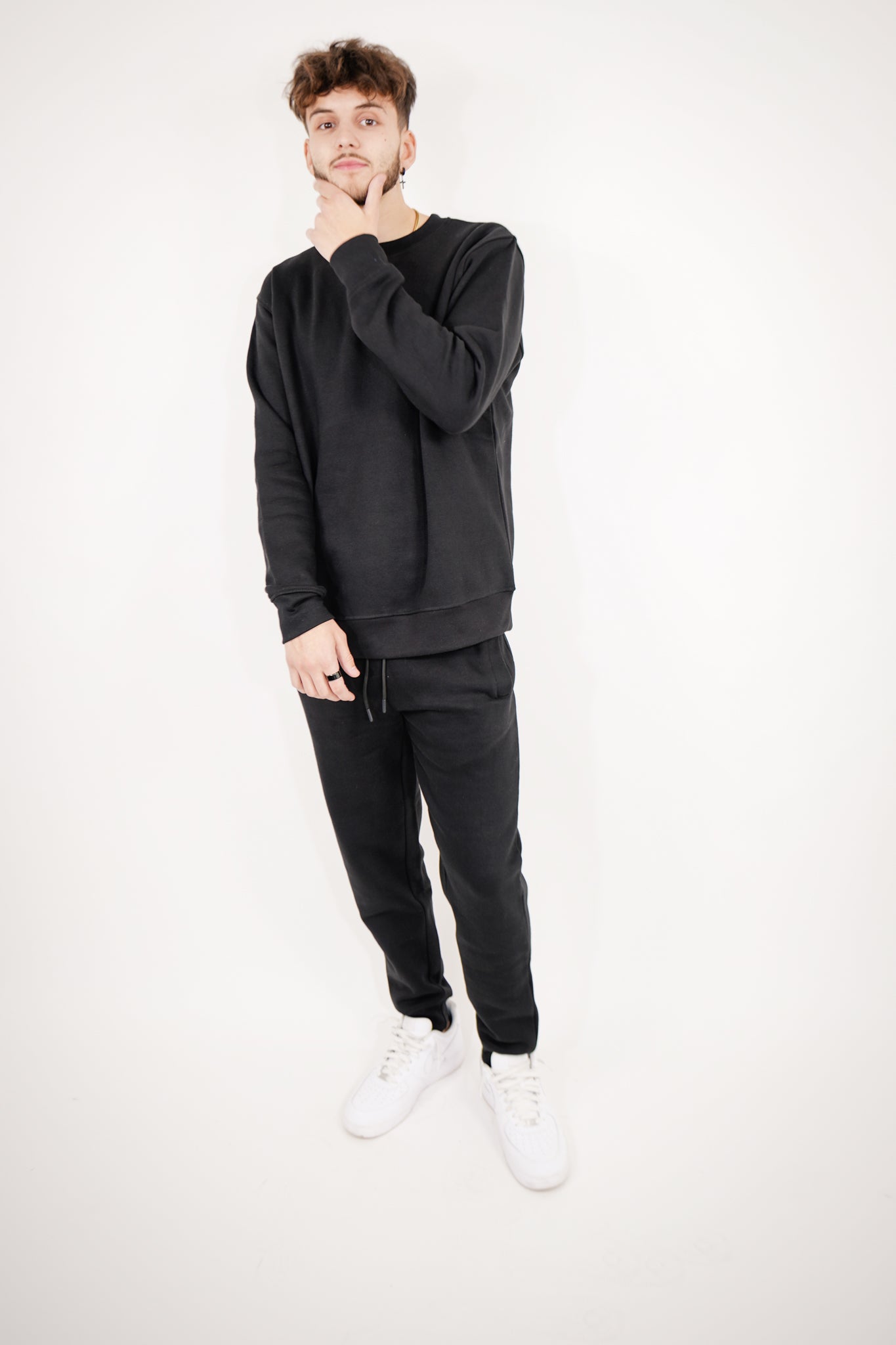 Tight Fleece Crew-Neck SweatSuit